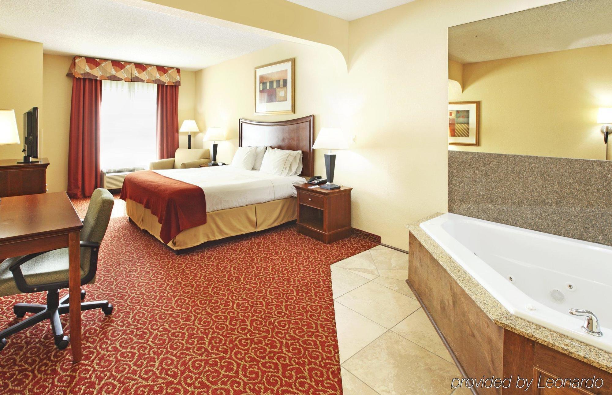 Holiday Inn Express Suites Little Rock West By Ihg Habitación foto
